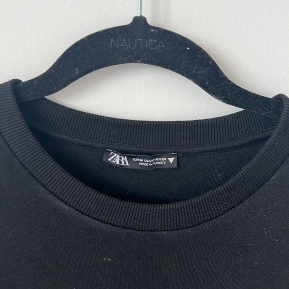 ZARA Cropped Short-Sleeved Sweatshirt - Picture 2 of 5